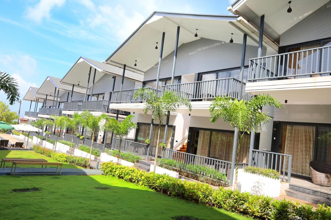 Oralia Resort Ashvem Beach Esterno foto
