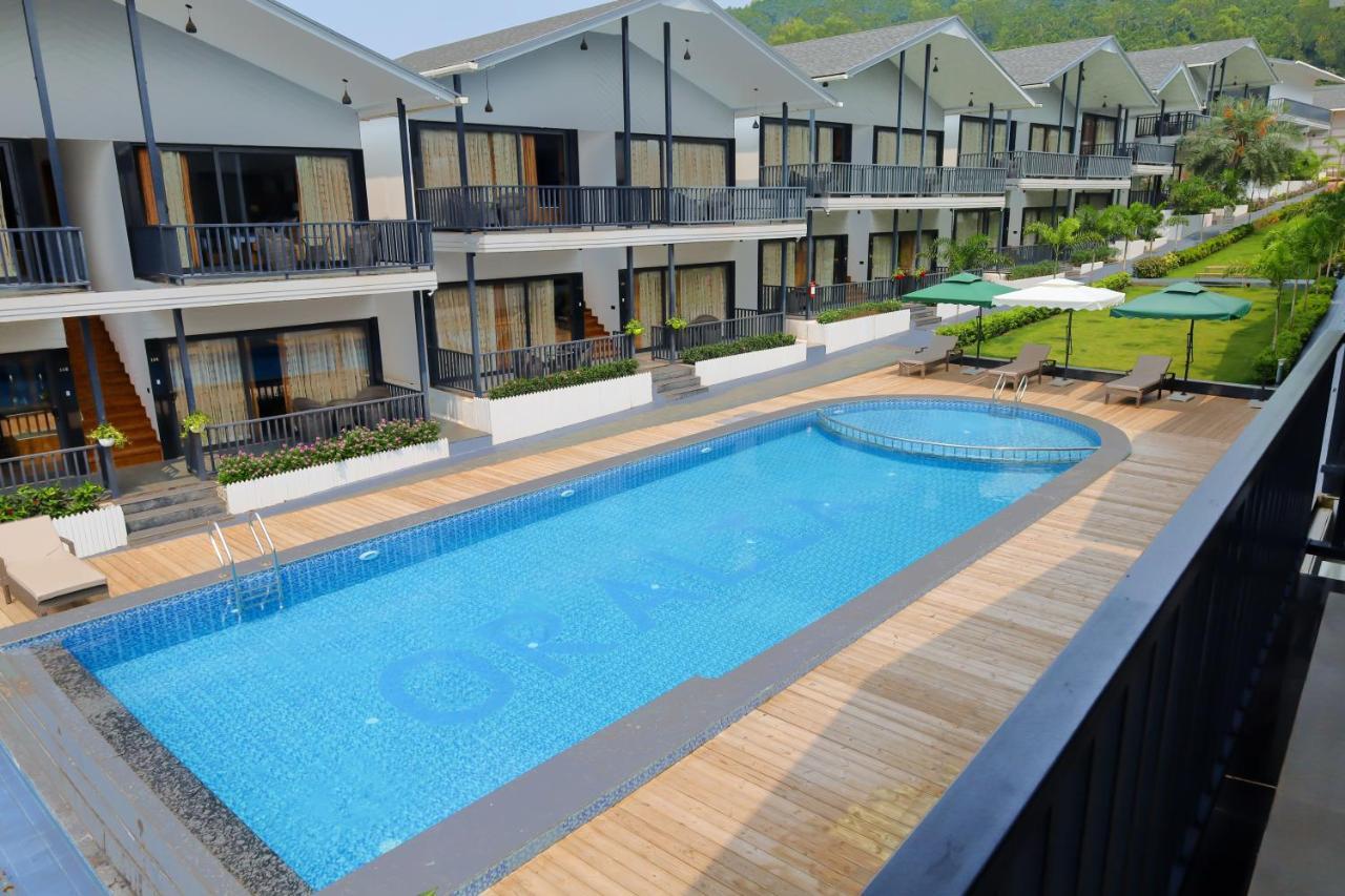 Oralia Resort Ashvem Beach Esterno foto