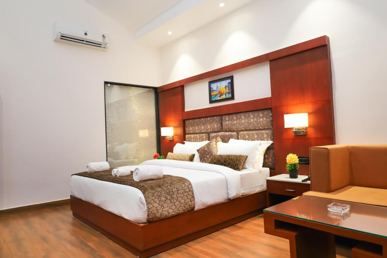 Oralia Resort Ashvem Beach Esterno foto