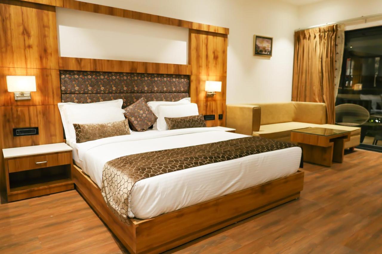 Oralia Resort Ashvem Beach Esterno foto